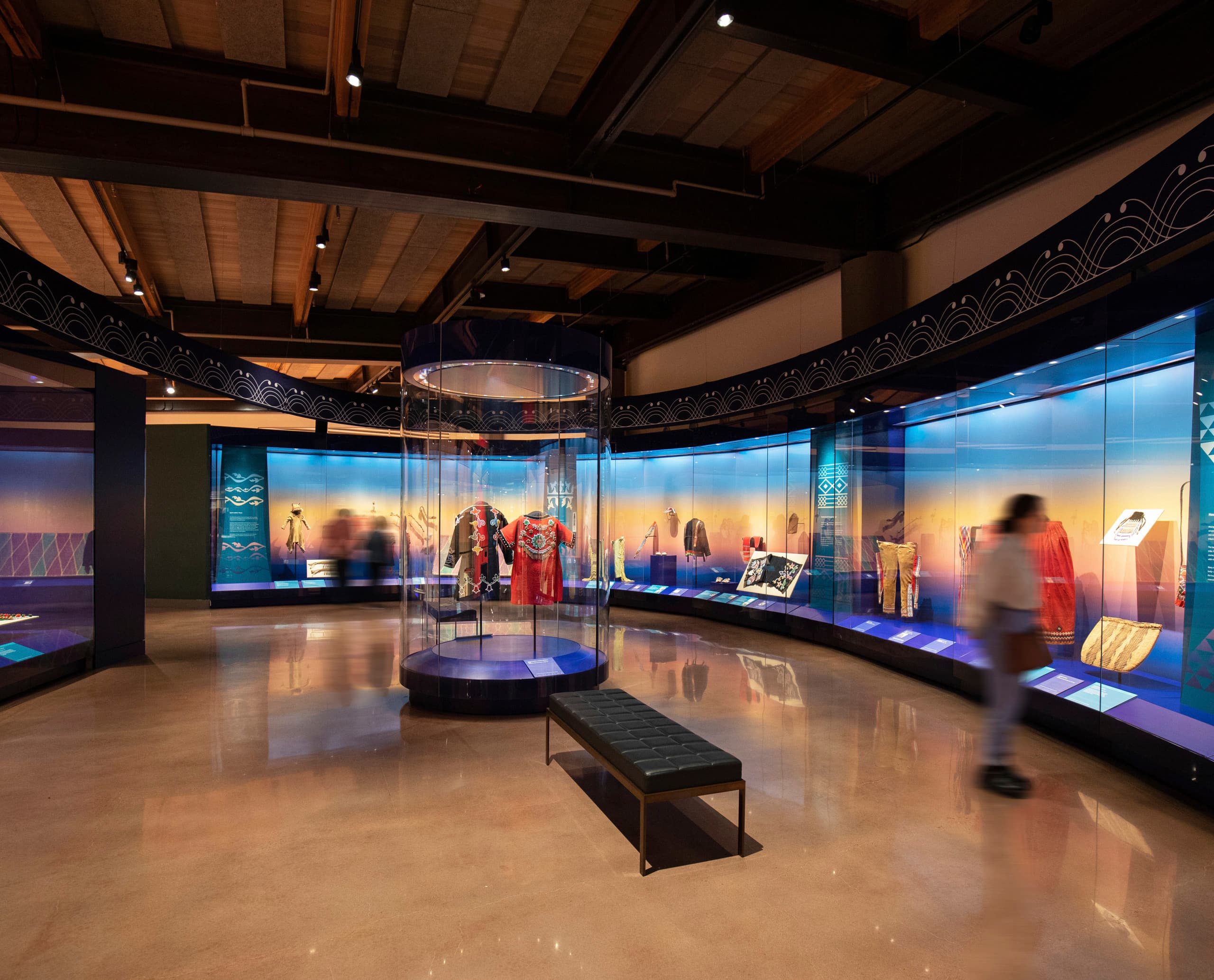 ERCO Parscan Strahler beleuchten Ausstellungsstücke im First Americans Museum, Oklahoma City.
