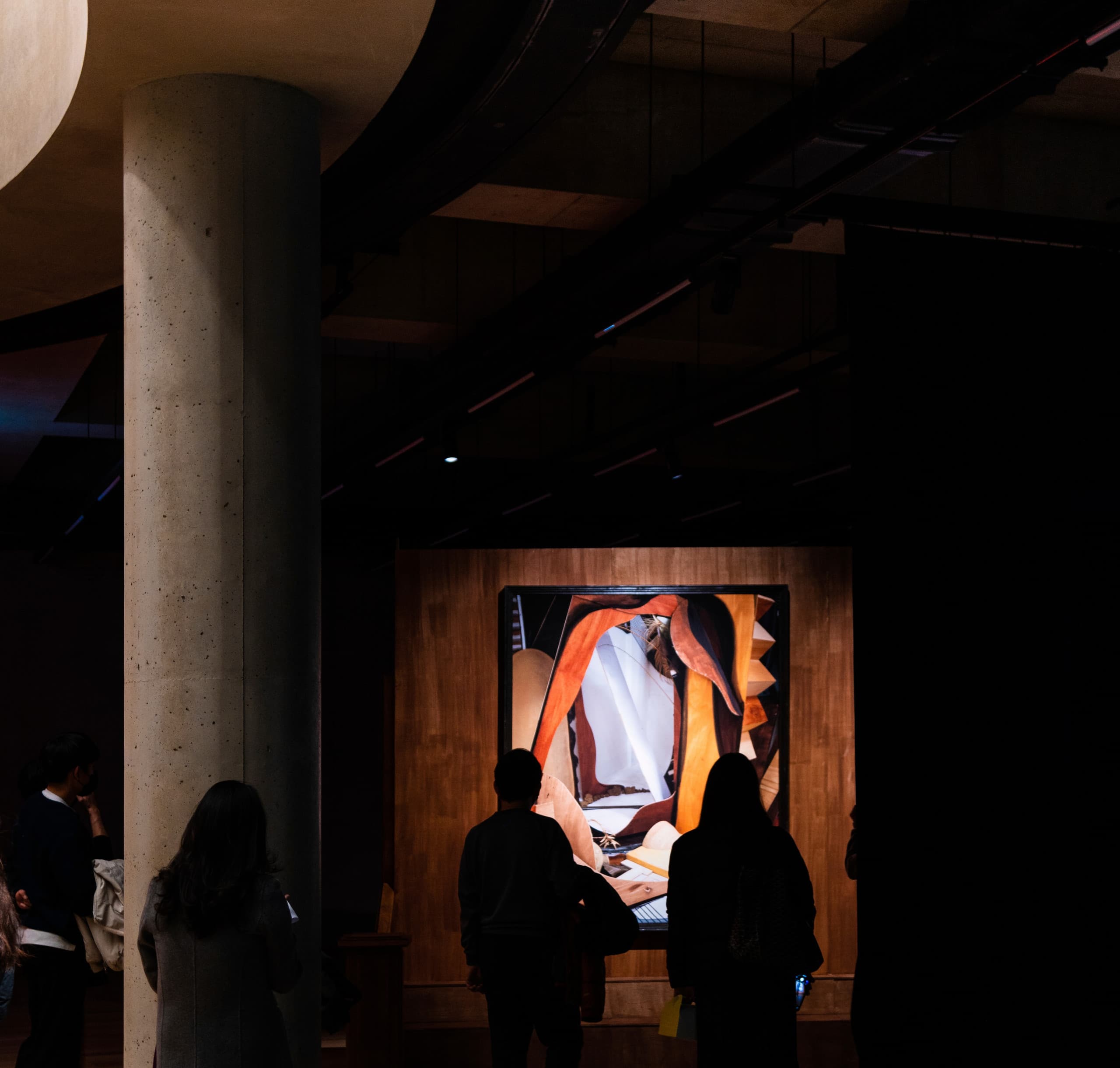 ERCO Eclipse Strahler beleuchten Kunst in der SongEun Art Foundation, Seoul.