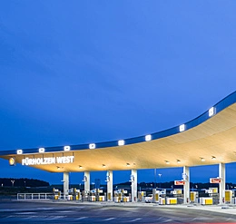 Gasolinera y estación de servicio Fürholzen