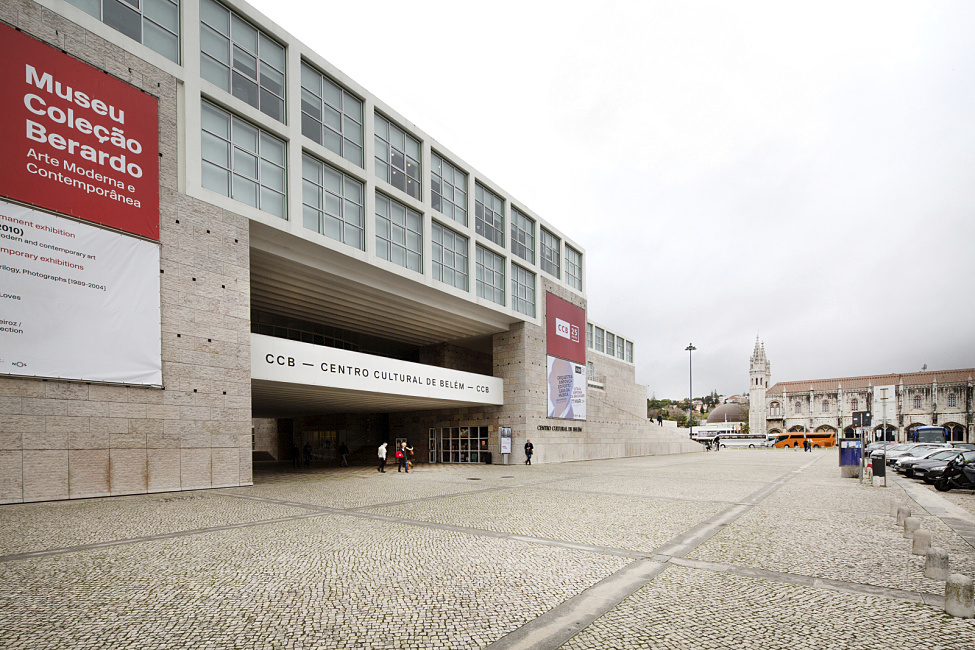 Projects Culture Ausstellung Photo Scripts Von Joao Miguel Barros Im Museum Colecao Berardo Lissabon Erco